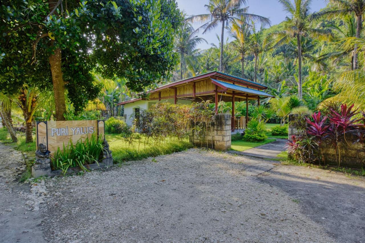 Ferienwohnung Puri Yalus Bungalow Toyapakeh Exterior foto